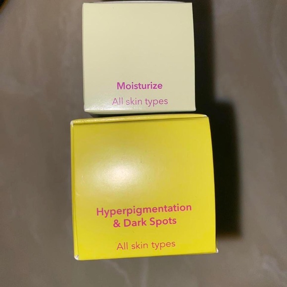 [SOLD] Good Molecules Skincare Set - Picture 4 of 5